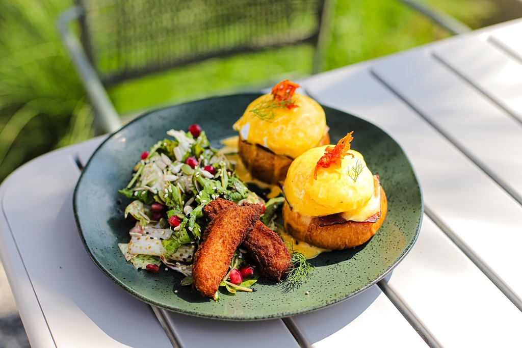 Egg Benedict - بيض بينيدكت